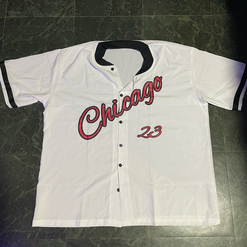 Chicago her so no team no name XL baggy style